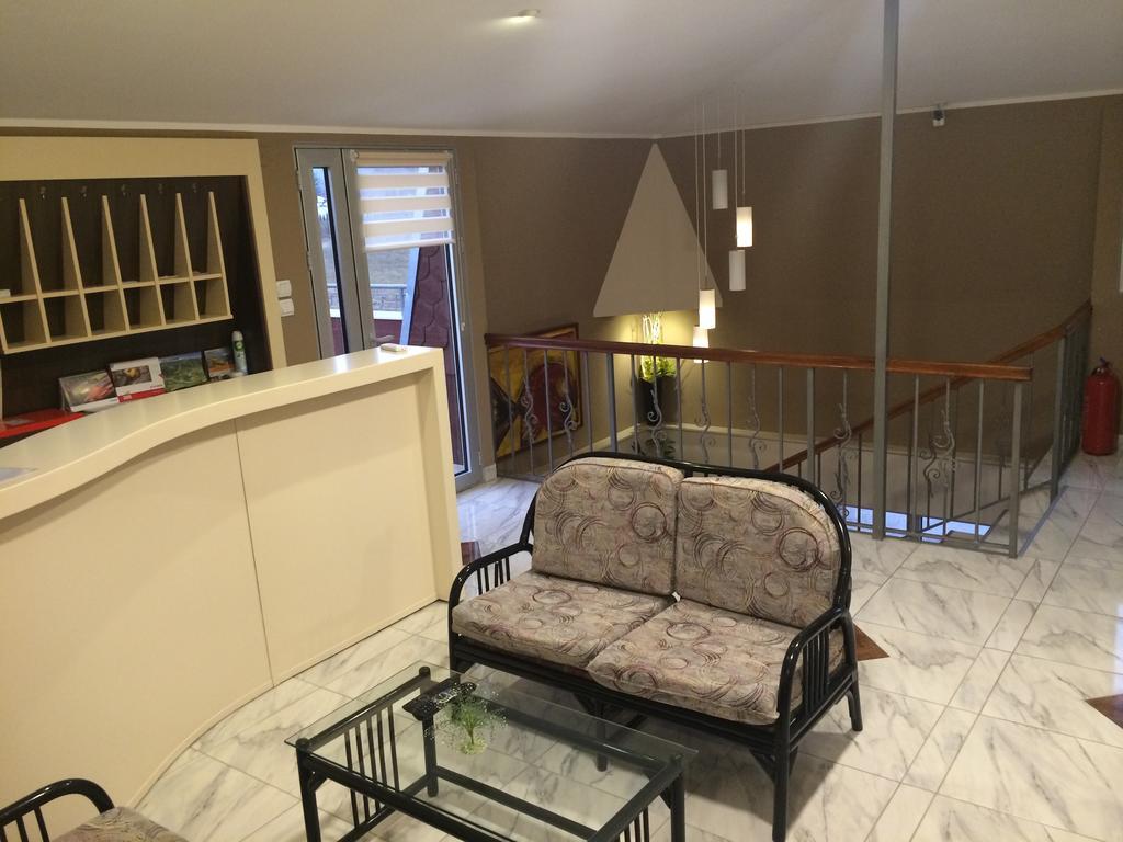 Prenociste Gazela Bed & Breakfast Пирот Екстериор снимка